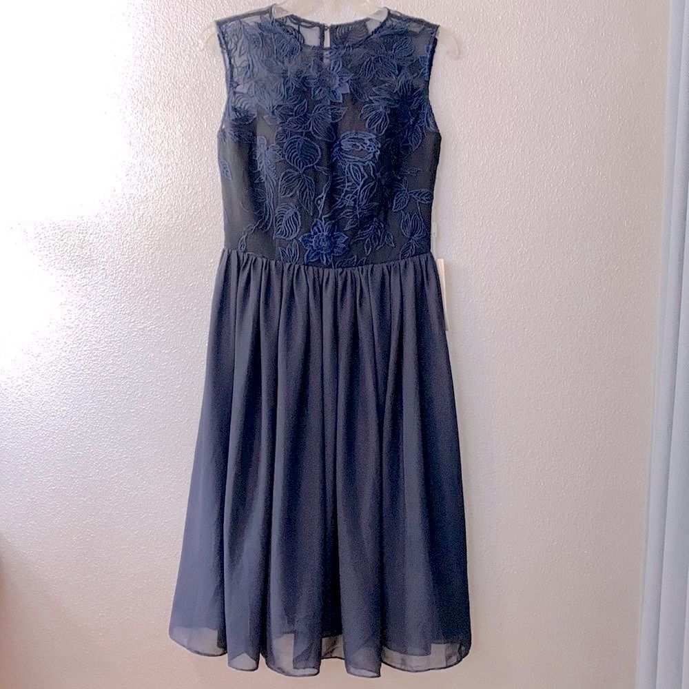 MINGDA’s DRESS Special occasion dress lace overlay full skirt Fully lined navy